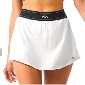 ALo Yoga new with tags skirt.
